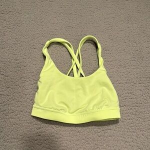 Lululemon Energy Bra *Medium Support, B–D Cups
Electric Lemon size 2